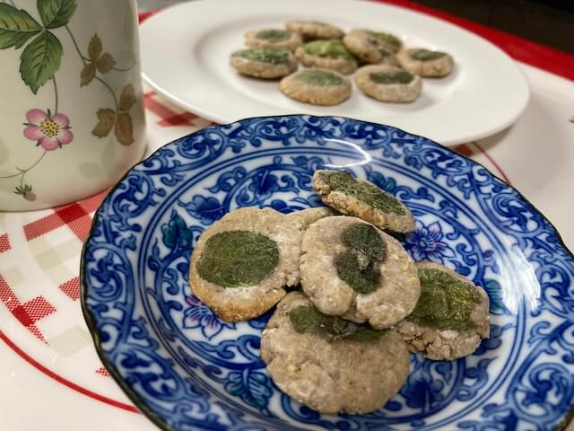 ハーブそば粉クッキー