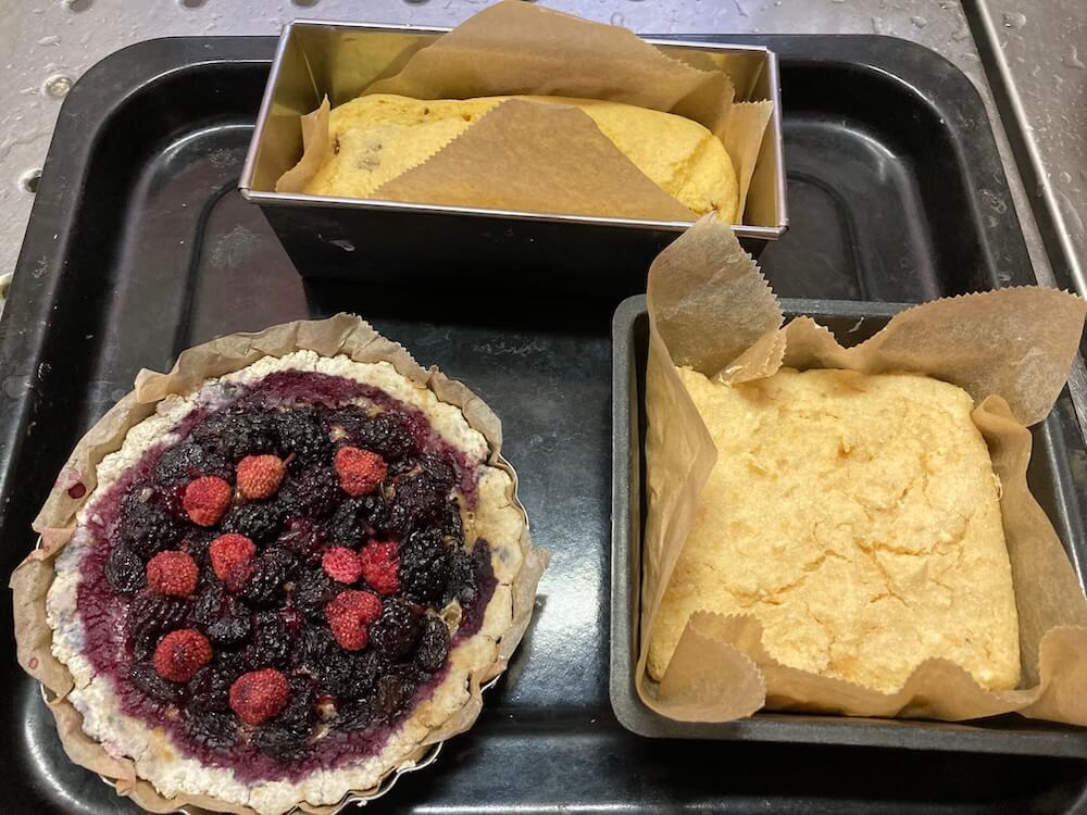ヘルシーケーキを作って楽しんでいます