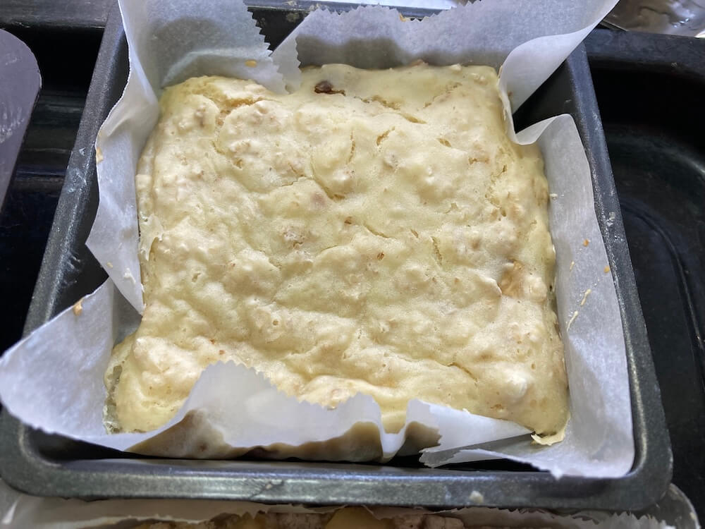 デーツオートミールケーキ