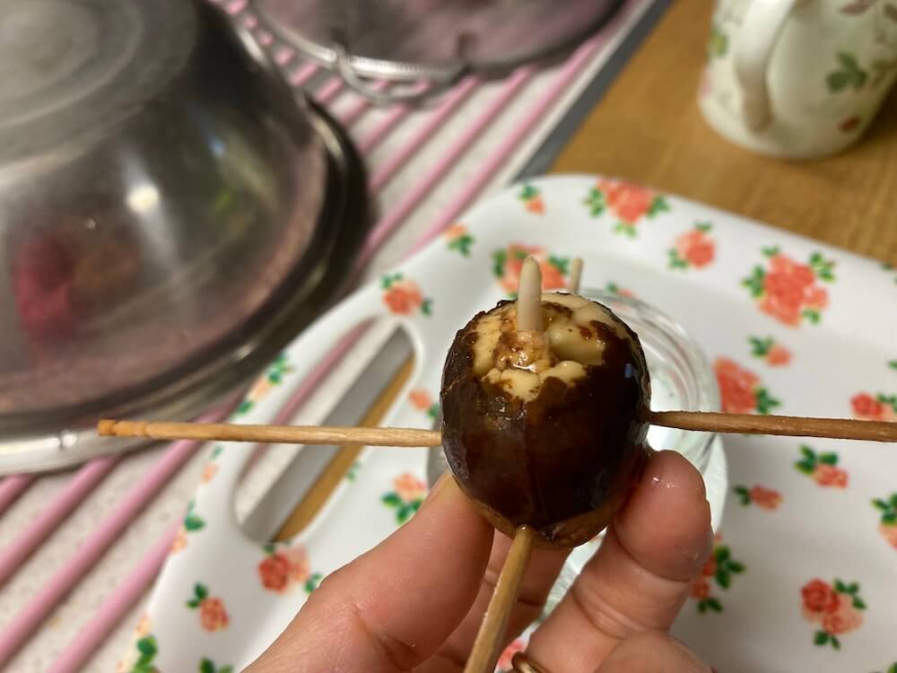 アボカドの根っこ