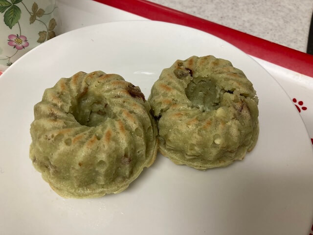 大麦若葉青汁ケーキが美味しい