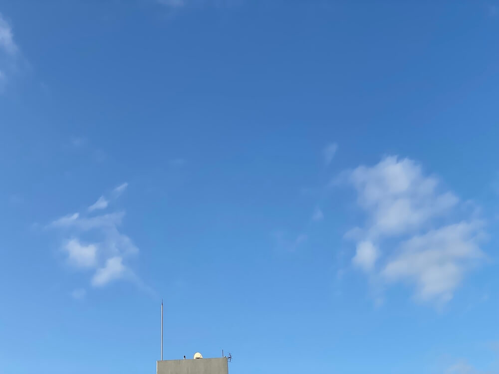 今朝の那覇の空