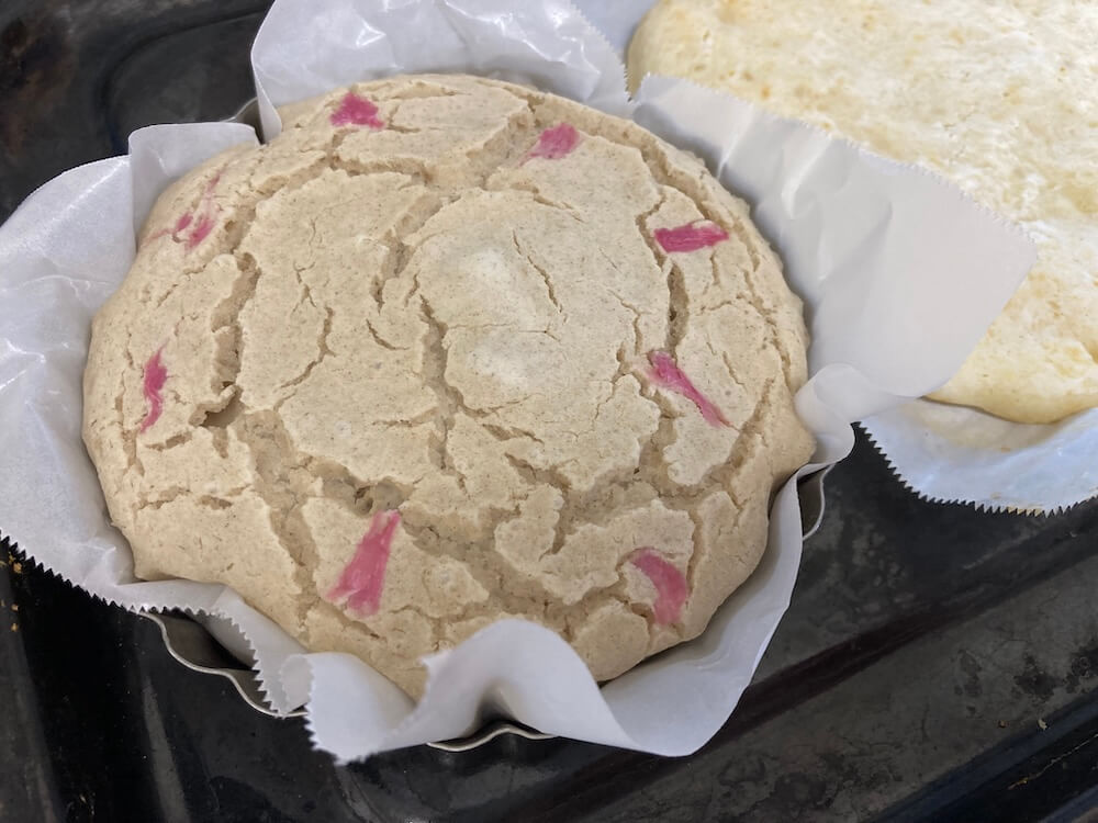 桜の花そば粉ケーキ
