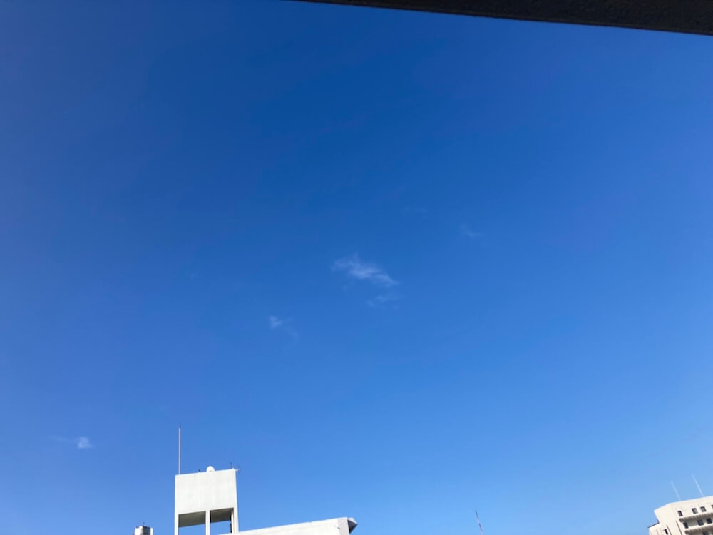 快晴だが風がすごく強かった